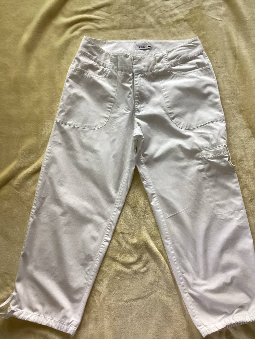 Izod White Cropped Cargo Pants